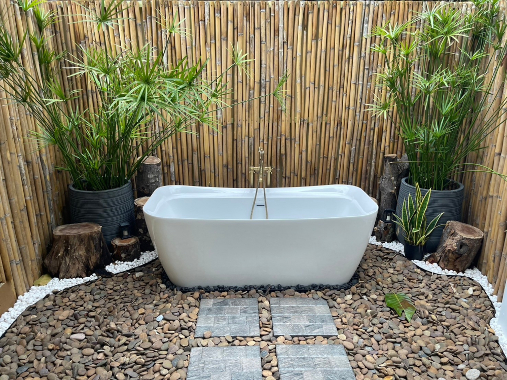 Glamping Villa Bathtub